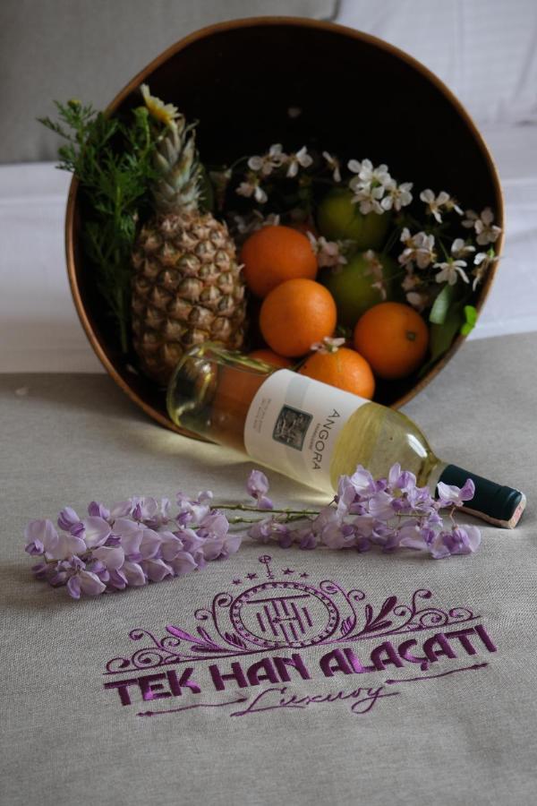 Tek Han Alacati Hotel ภายนอก รูปภาพ