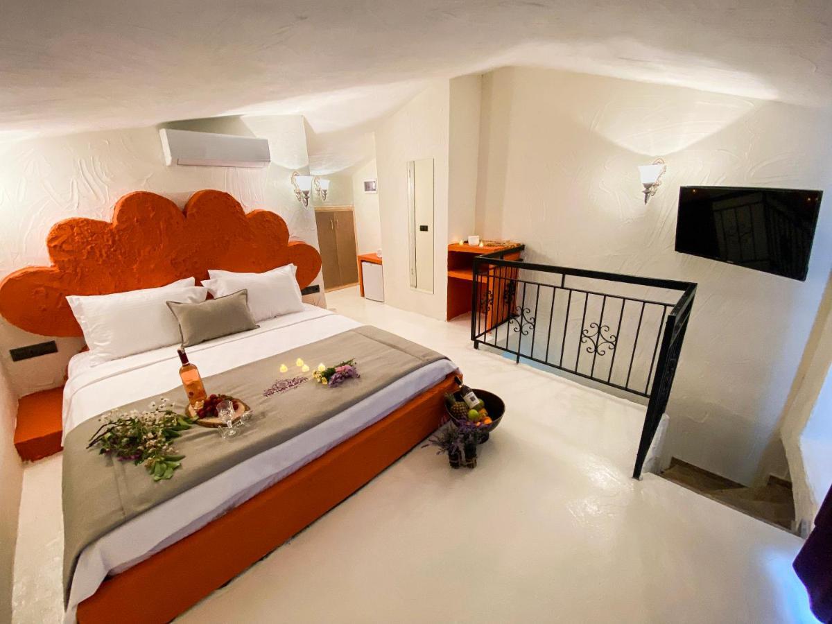 Tek Han Alacati Hotel ภายนอก รูปภาพ