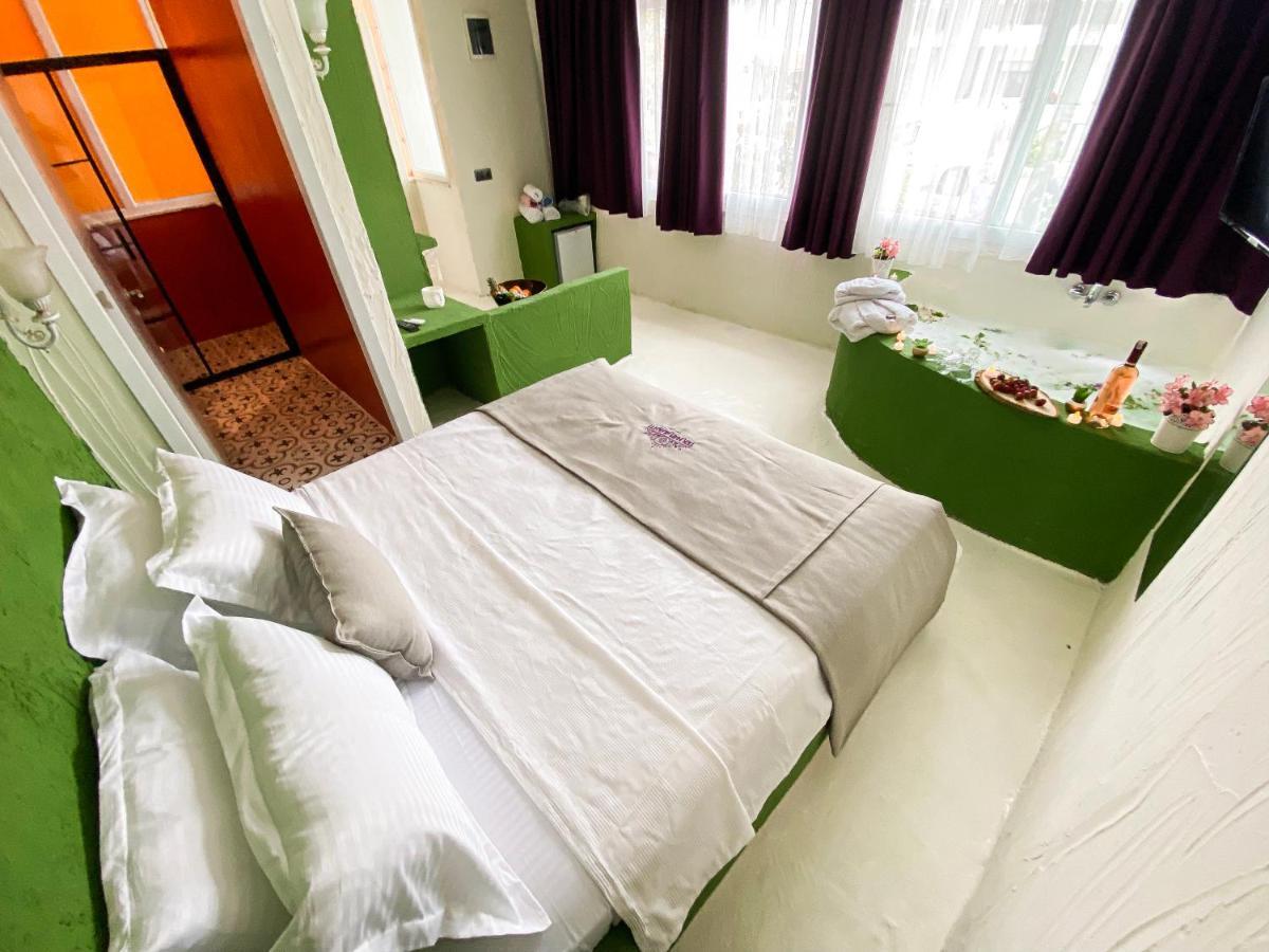 Tek Han Alacati Hotel ภายนอก รูปภาพ
