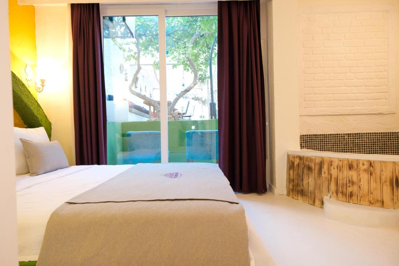 Tek Han Alacati Hotel ภายนอก รูปภาพ